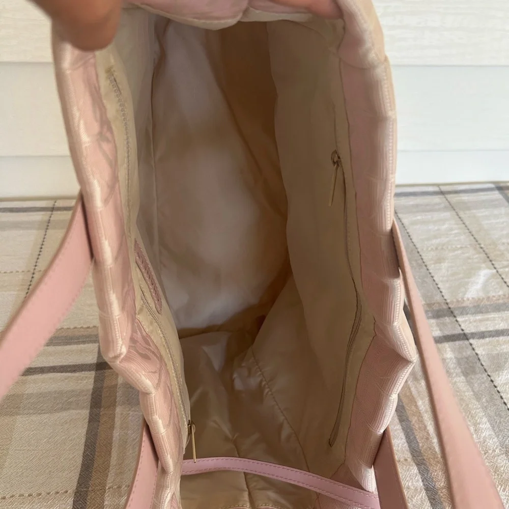 Chanel Light Pink Tote Bag- CC Logo - Picture 8 of 16